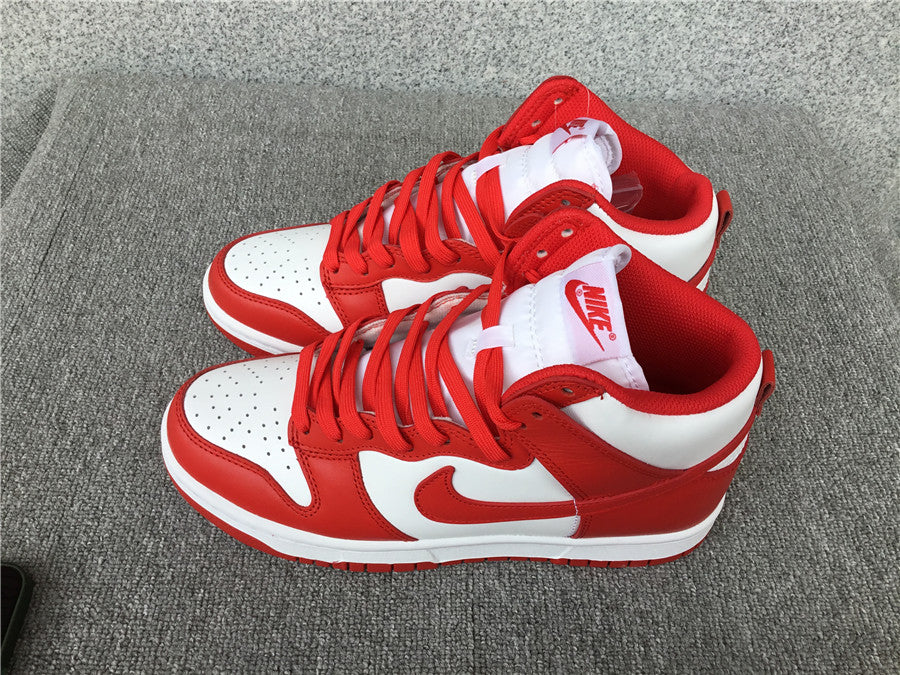 Nike Dunk High "University Red"
