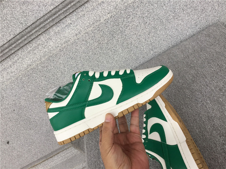 Nike Dunk Low Malachite University Gold