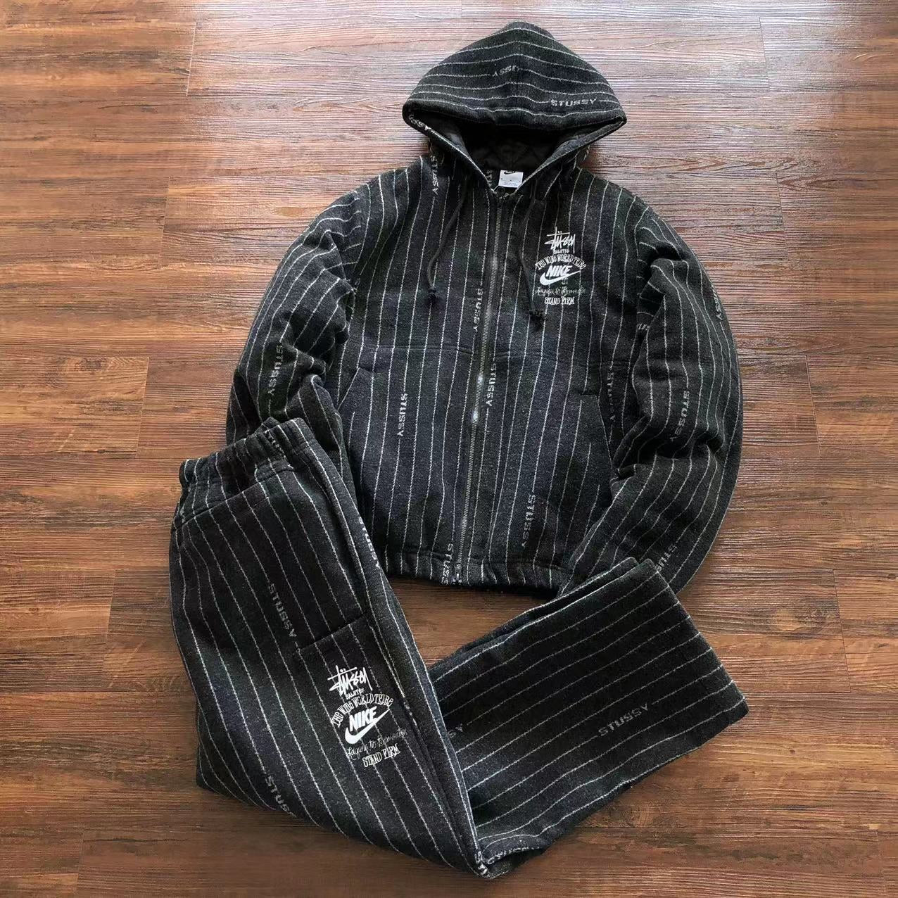 Conjunto Stussy Nike