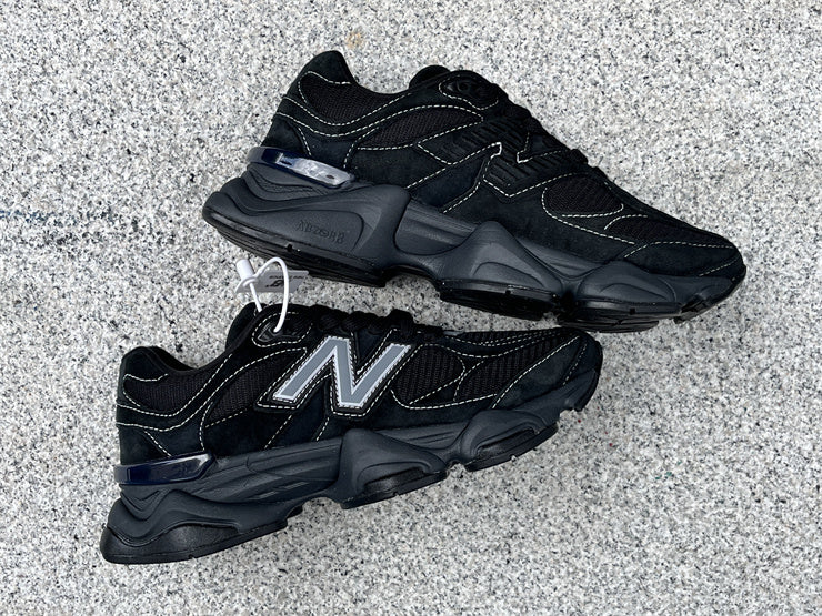 New Balance 9060 Triple Black
