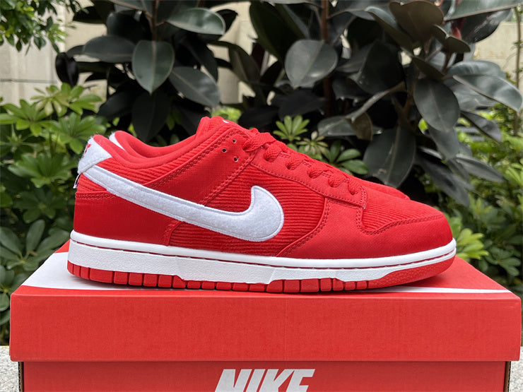 Nike Dunk Low GS “Valentine’s Day”