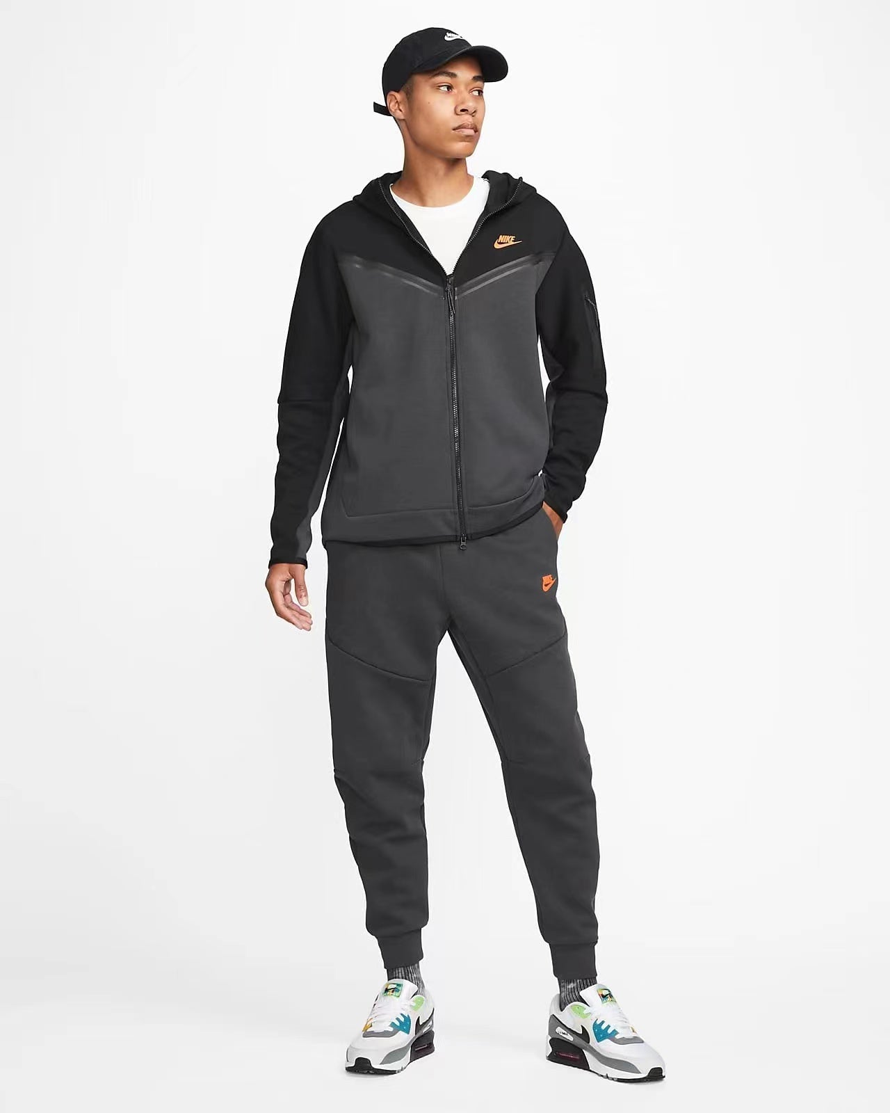 Conjunto Nike x Tech Fleece