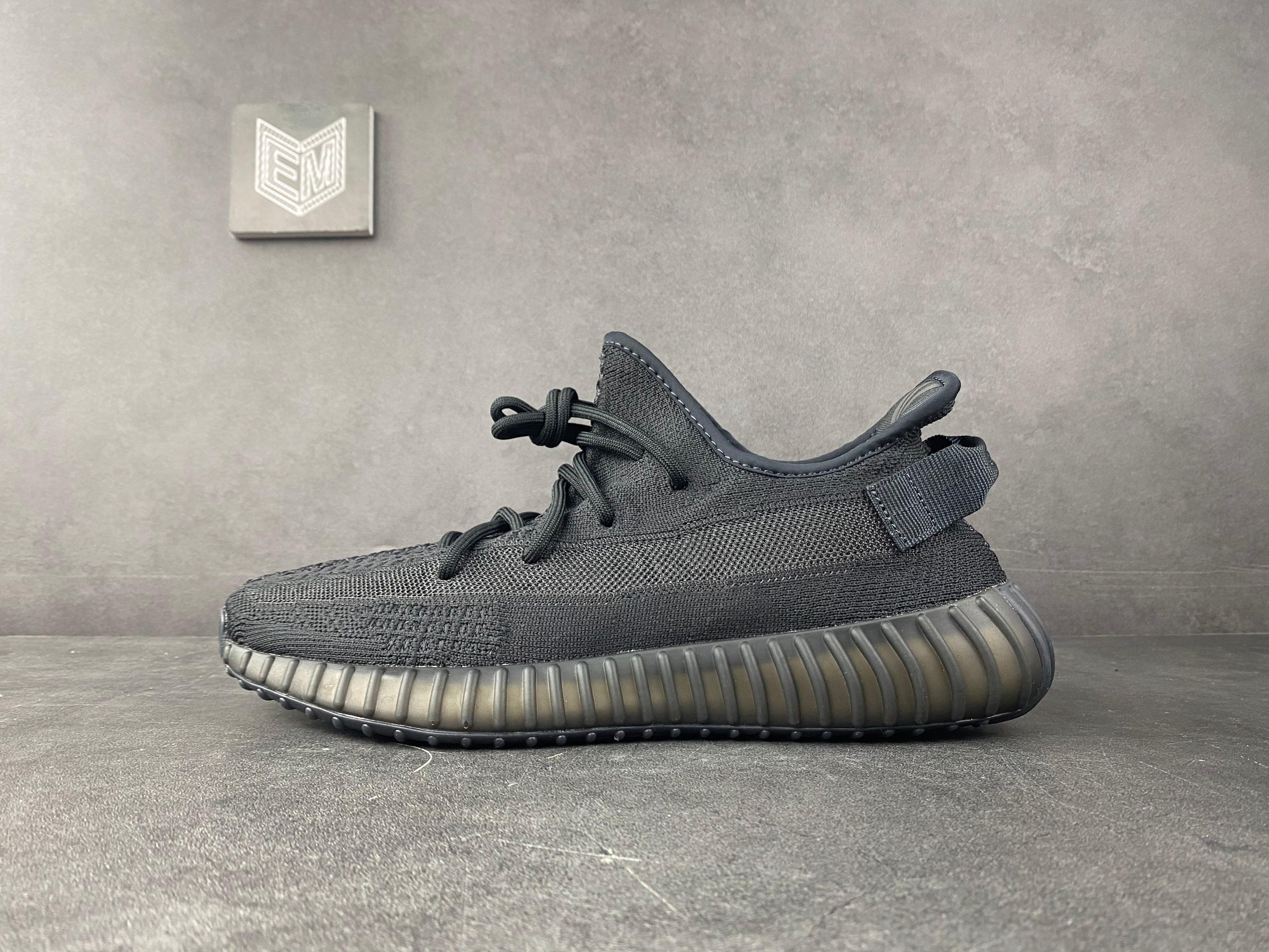 Adidas Yeezy Boost 350 V2 Onyx - meow