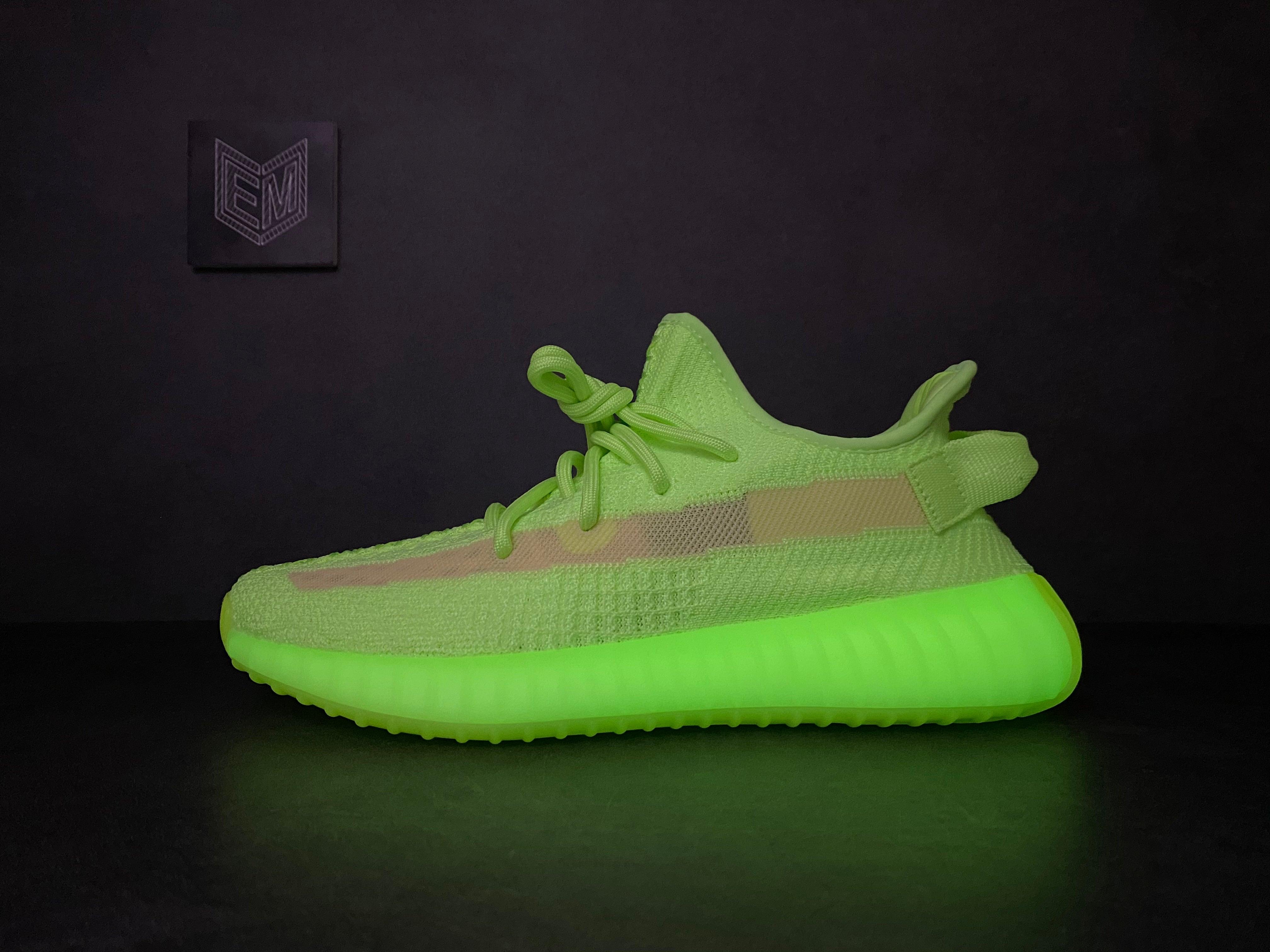 Adidas Yeezy Boost 350 V2 Glow - meow