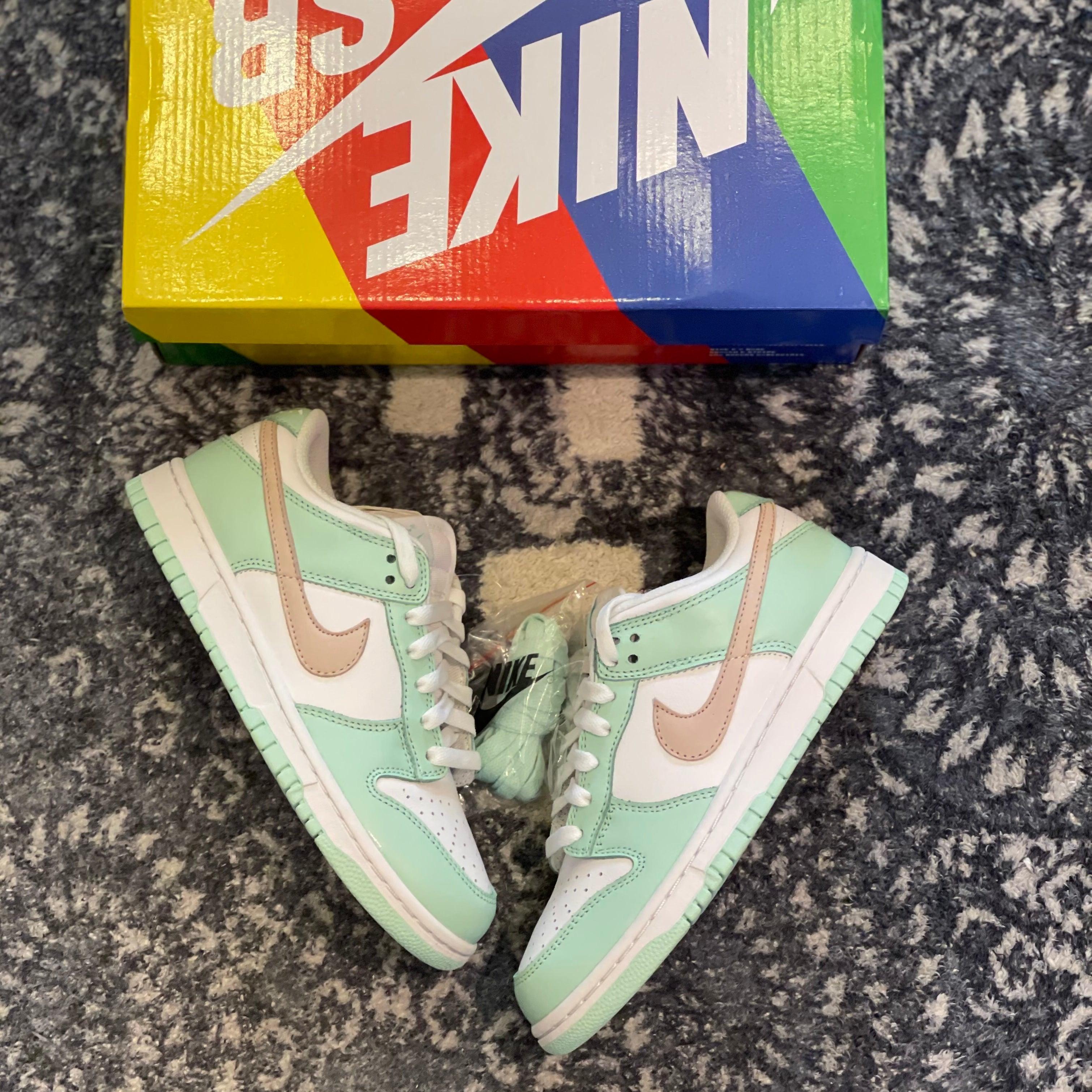 Nike Dunk Low Barely Green - meow